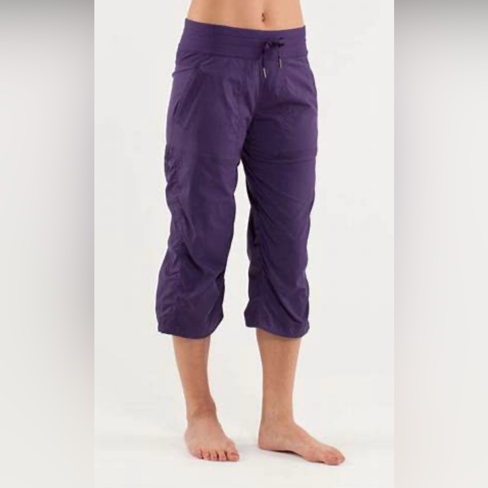 Lululemon Dance Studio Crop//women’s size 6//